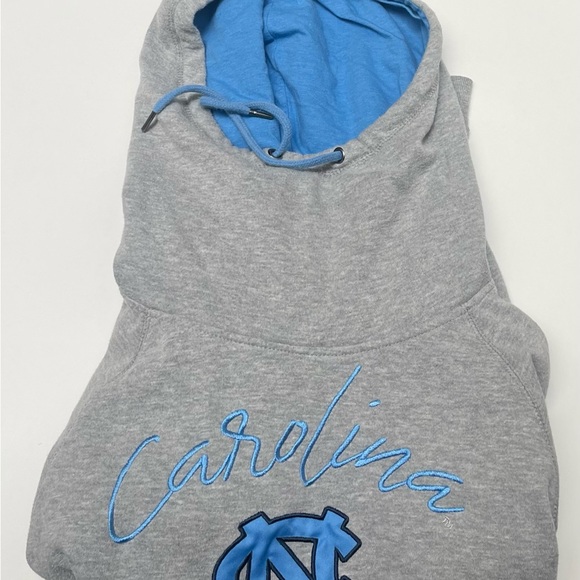 Women’s Carolina Tarheel Hoodie - Picture 2 of 3